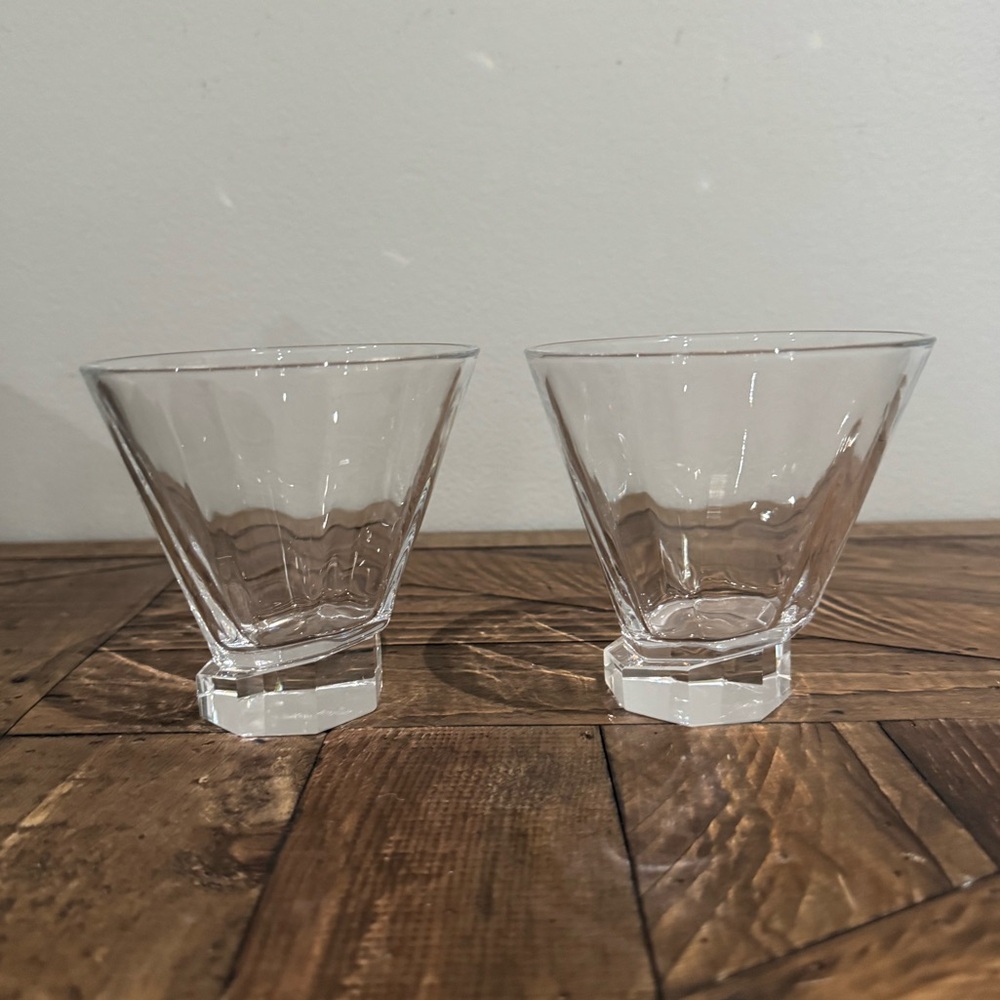JoyJolt Aqua Vitae Stemless Martini Glass, Crystal, Off Set Octagon Base. 2